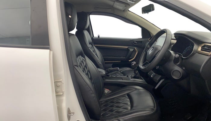 2021 Renault Kiger RXT (O) MT, Petrol, Manual, 35,145 km, Right Side Front Door Cabin