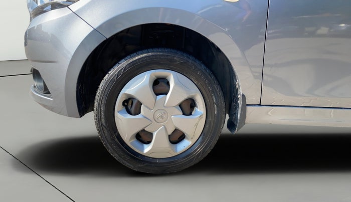 2018 Tata Tiago XT PETROL, Petrol, Manual, 60,478 km, Left Front Wheel