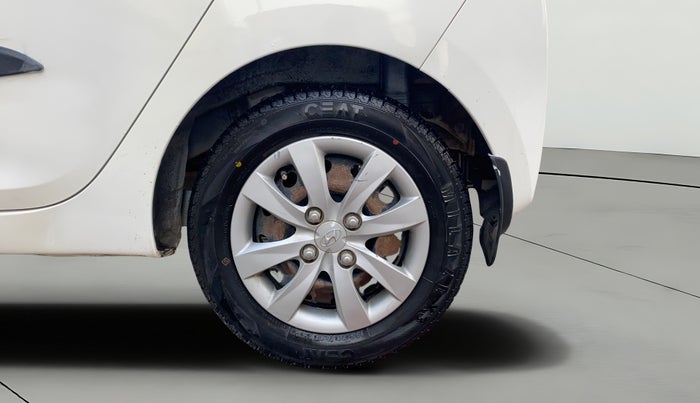 2013 Hyundai Eon MAGNA +, Petrol, Manual, 40,001 km, Left Rear Wheel