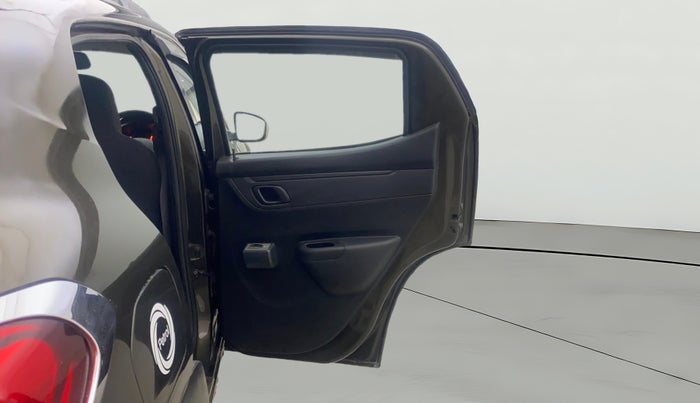 2017 Renault Kwid RXT 1.0 AMT, Petrol, Automatic, 1,05,200 km, RHS Rear Door