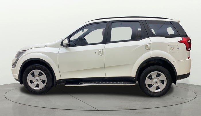 2020 Mahindra XUV500 W7 AT, Diesel, Automatic, 73,825 km, Left Side