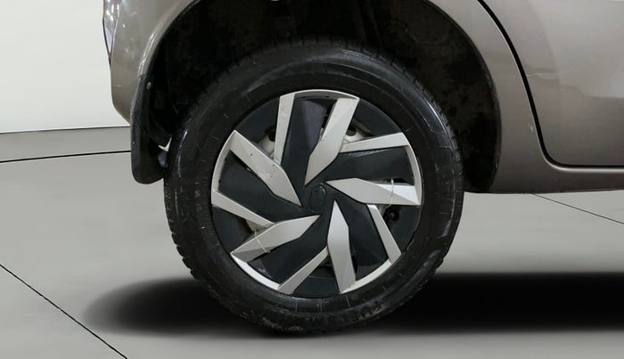 2021 Datsun Redi Go A, Petrol, Manual, 29,435 km, Right Rear Wheel