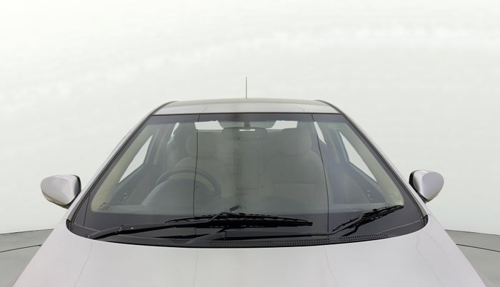 2014 Hyundai Verna FLUIDIC 1.4 CRDI CX, Diesel, Manual, 1,08,392 km, Front Windshield