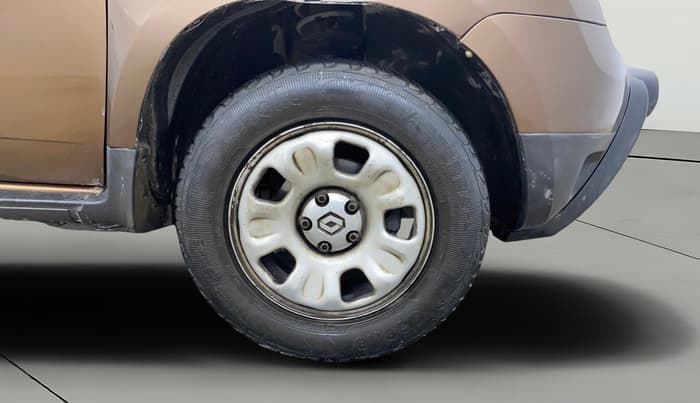 2015 Renault Duster RXL PETROL, Petrol, Manual, 54,271 km, Right Front Wheel