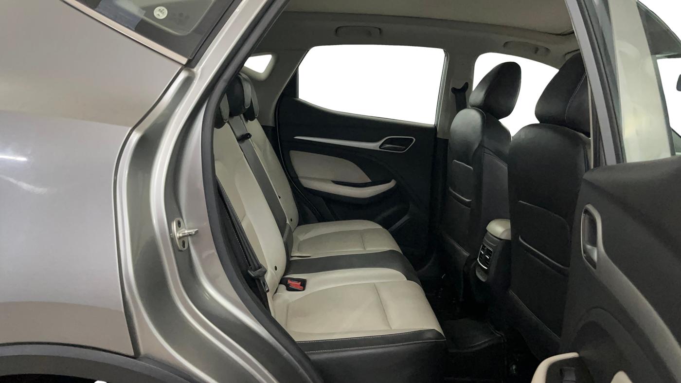 2022 MG ASTOR SAVVY 1.5 CVT, Petrol, Automatic, 34,679 km, Right Side Rear Door Cabin
