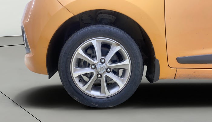 2016 Hyundai Grand i10 ASTA (O) AT 1.2 KAPPA VTVT, Petrol, Automatic, 24,673 km, Left Front Wheel