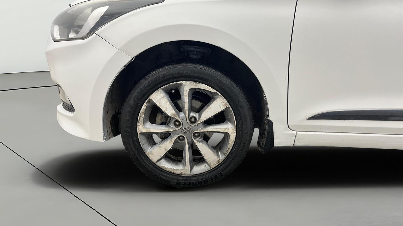 2015 Hyundai Elite i20 ASTA 1.2, Petrol, Manual, 1,08,297 km, Left Front Wheel