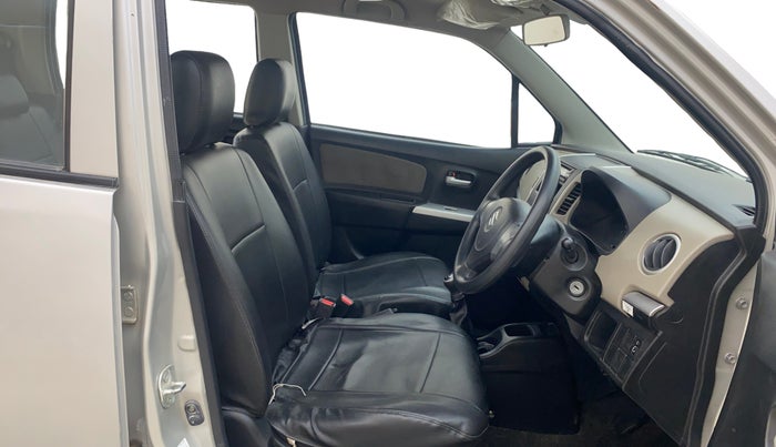 2015 Maruti Wagon R 1.0 LXI, Petrol, Manual, 78,805 km, Right Side Front Door Cabin