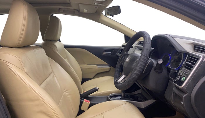 2016 Honda City 1.5L I-VTEC VX CVT, Petrol, Automatic, 1,47,331 km, Right Side Front Door Cabin