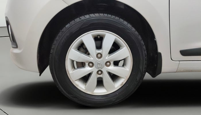 2015 Hyundai Xcent SX 1.2, Petrol, Manual, 78,231 km, Left Front Wheel