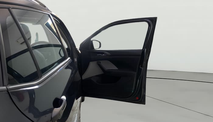 2022 Skoda KUSHAQ AMBITION 1.0L TSI AT, Petrol, Automatic, 75,373 km, RHS Front Door
