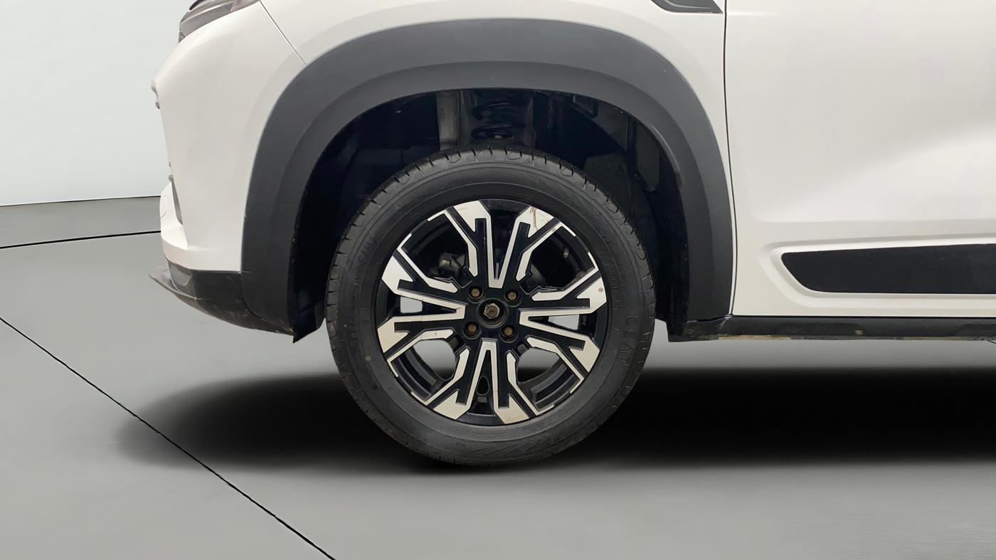 2021 Renault Kiger RXT (O) MT, Petrol, Manual, 35,145 km, Left Front Wheel