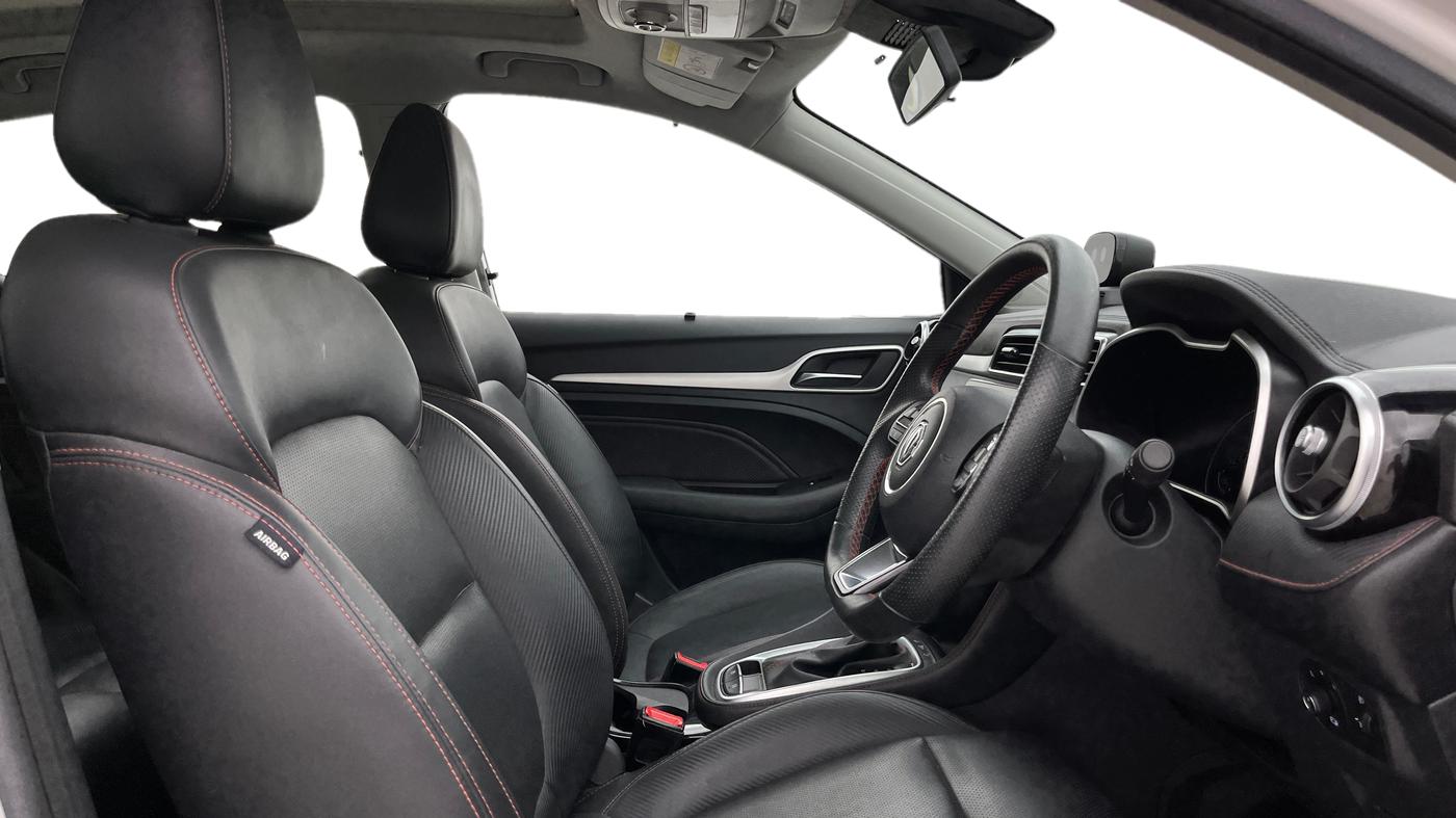 2022 MG ASTOR SHARP 1.3 TURBO AT, Petrol, Automatic, 33,380 km, Right Side Front Door Cabin