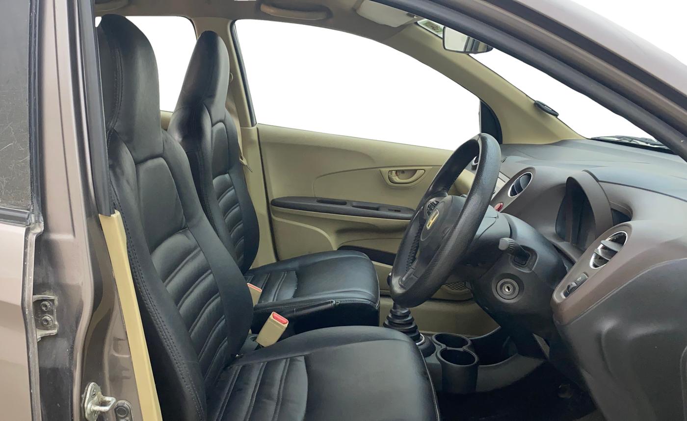 2013 Honda Brio S MT, Petrol, Manual, 1,11,190 km, Right Side Front Door Cabin