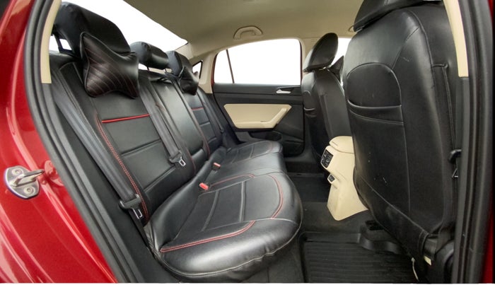 2023 Volkswagen VIRTUS HIGHLINE TSI 1.0 MT, Petrol, Manual, 44,601 km, Right Side Rear Door Cabin