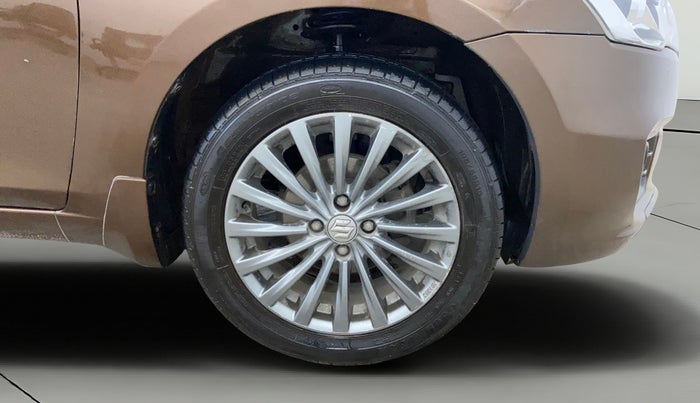 2017 Maruti Ciaz ZXI+, Petrol, Manual, 62,064 km, Right Front Wheel