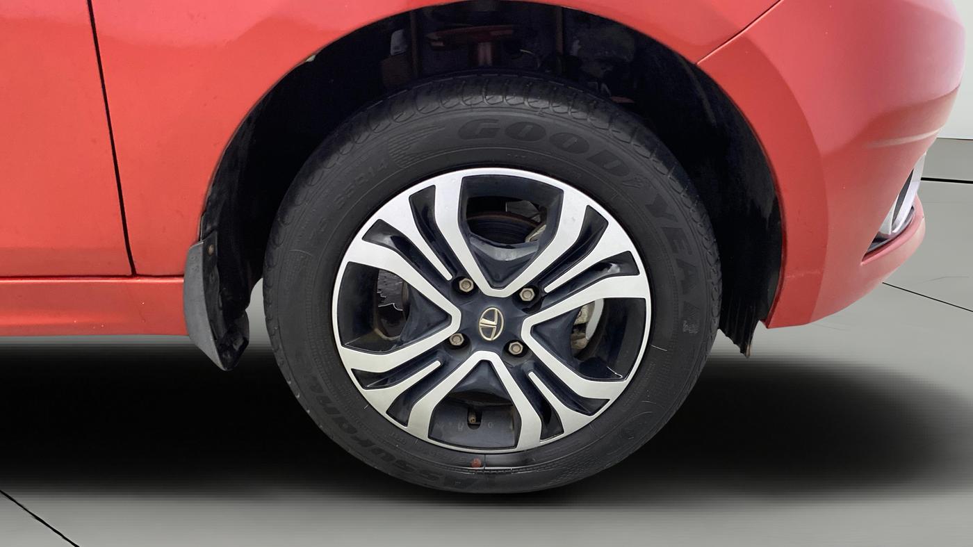 2019 Tata Tiago XZA PETROL, Petrol, Automatic, 23,492 km, Right Front Wheel