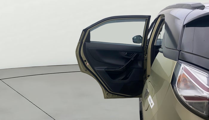 2023 Tata NEXON XZ PLUS (LUXURY) KAZIRANGA PETROL, Petrol, Manual, 20,796 km, LHS Rear Door