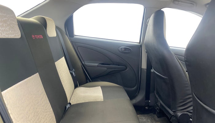 2013 Toyota Etios GD, Diesel, Manual, 34,119 km, Right Side Rear Door Cabin