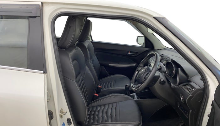 2022 Maruti Swift ZXI, Petrol, Manual, 32,966 km, Right Side Front Door Cabin