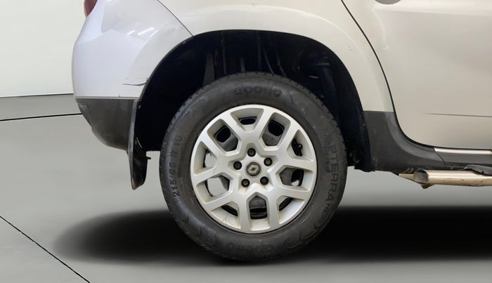 2017 Renault Duster RXL PETROL, Petrol, Manual, 73,012 km, Right Rear Wheel