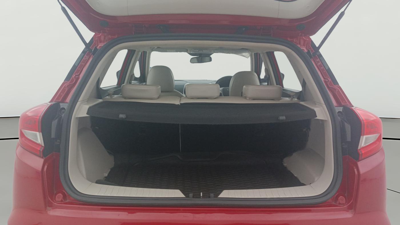 2021 Mahindra XUV300 W8 (O) 1.2 PETROL AMT, Petrol, Automatic, 66,293 km, Boot Open Zoomed View