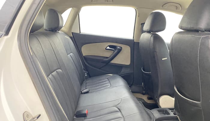 2013 Volkswagen Polo HIGHLINE1.2L, CNG, Manual, 86,957 km, Right Side Rear Door Cabin