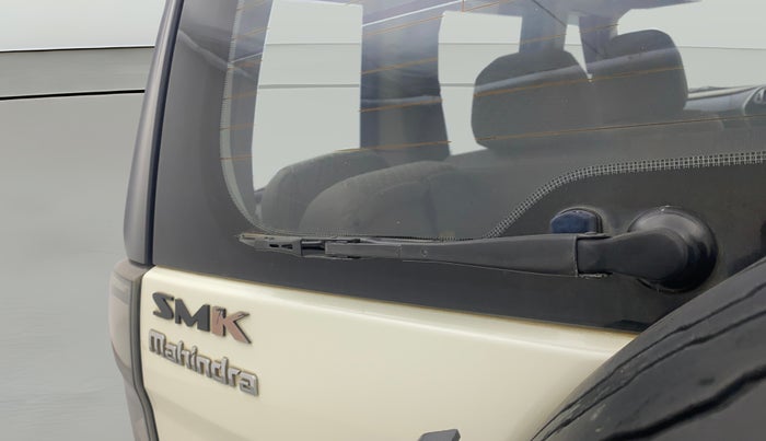 2019 Mahindra TUV300 T10, Diesel, Manual, 1,12,608 km, Rear Wiper