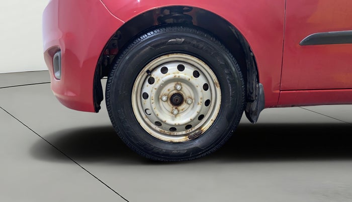 2012 Hyundai i10 ERA 1.1, Petrol, Manual, 61,944 km, Left Front Wheel