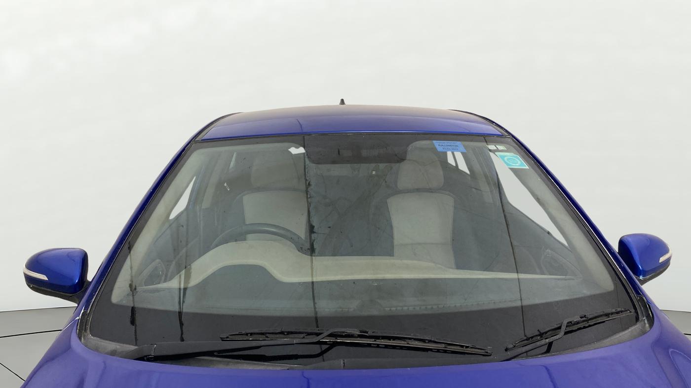 2015 Hyundai Elite i20 ASTA 1.2, Petrol, Manual, 1,27,498 km, Front Windshield