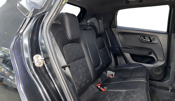 2022 Tata ALTROZ XZA PLUS DARK EDTION, Petrol, Automatic, 51,563 km, Right Side Rear Door Cabin