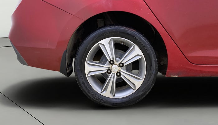 2019 Hyundai Verna 1.6 VTVT SX + AT, Petrol, Automatic, 62,731 km, Right Rear Wheel