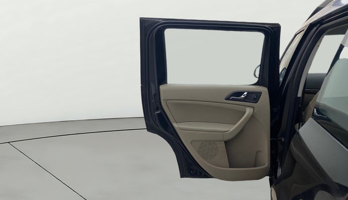 2016 Skoda Yeti STYLE 4X4, Diesel, Manual, 1,46,970 km, LHS Rear Door