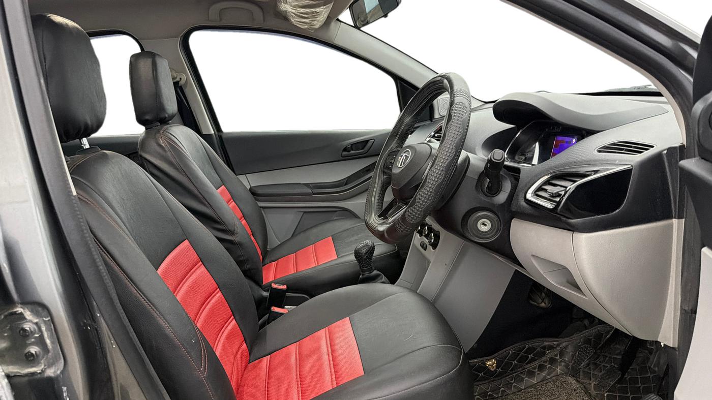 2023 Tata Tiago XTA PETROL, Petrol, Automatic, 27,984 km, Right Side Front Door Cabin