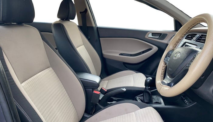 2019 Hyundai Elite i20 SPORTZ PLUS 1.2, Petrol, Manual, 81,599 km, Right Side Front Door Cabin