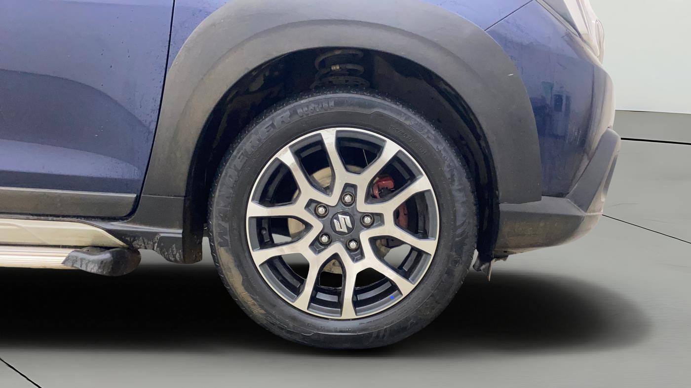 2022 Maruti XL6 ALPHA AT, Petrol, Automatic, 63,393 km, Right Front Wheel
