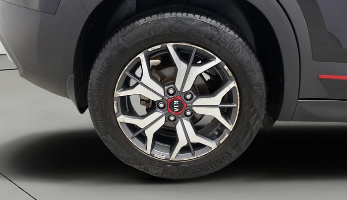 2020 KIA SELTOS GTX PLUS AT 1.5 DIESEL, Diesel, Automatic, 1,22,874 km, Right Rear Wheel