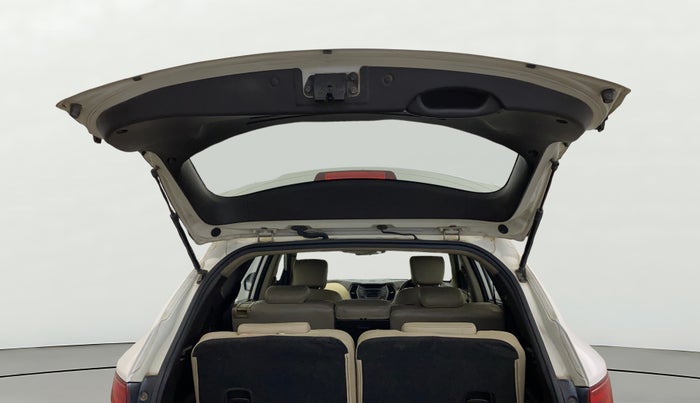 2014 Hyundai Santa Fe 4 WD AT, Diesel, Automatic, 72,593 km, Boot Door Open