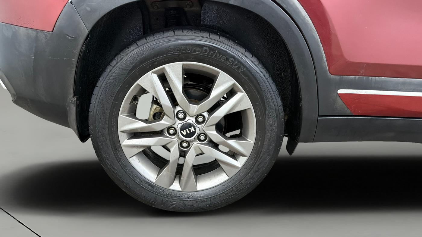 2019 KIA SELTOS HTX PLUS AT1.5 DIESEL, Diesel, Automatic, 1,31,922 km, Right Rear Wheel
