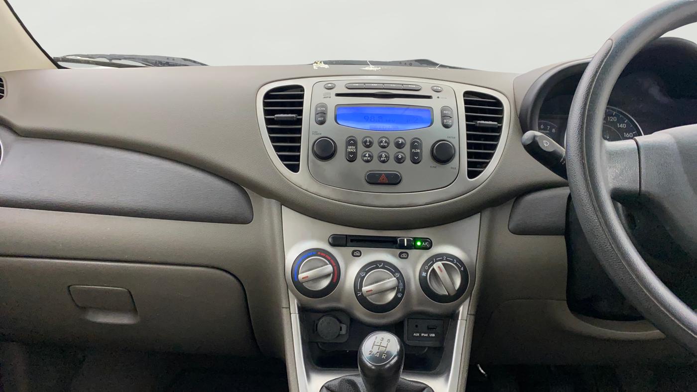 2014 Hyundai i10 SPORTZ 1.1, Petrol, Manual, 80,619 km, Air Conditioner