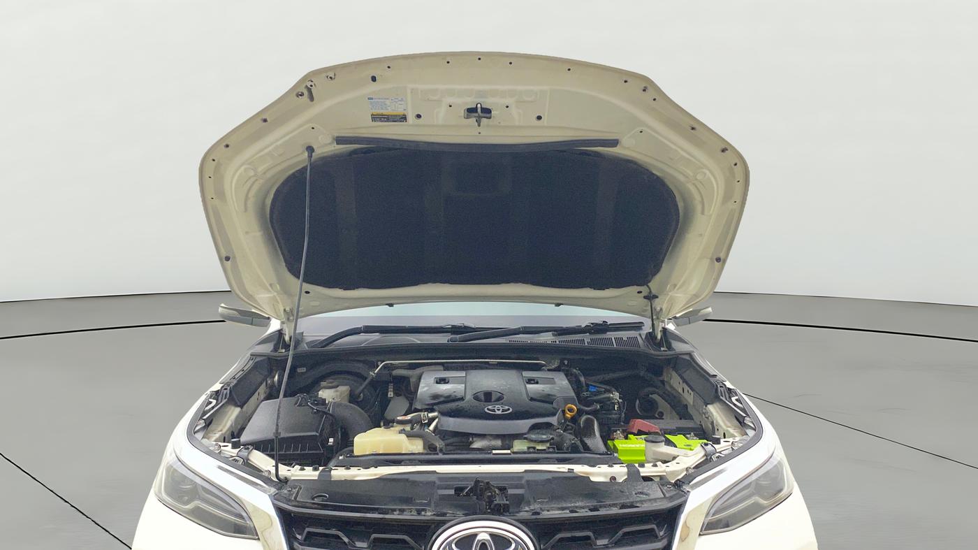 2023 Toyota Fortuner 4X2 AT 2.8 DIESEL, Diesel, Automatic, 50,235 km, Open Bonet