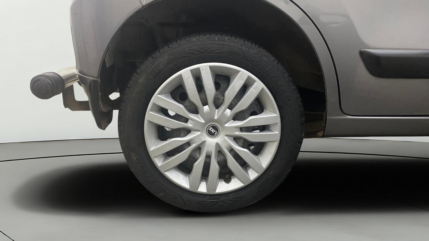 2016 Maruti Wagon R 1.0 VXI, Petrol, Manual, 85,951 km, Right Rear Wheel