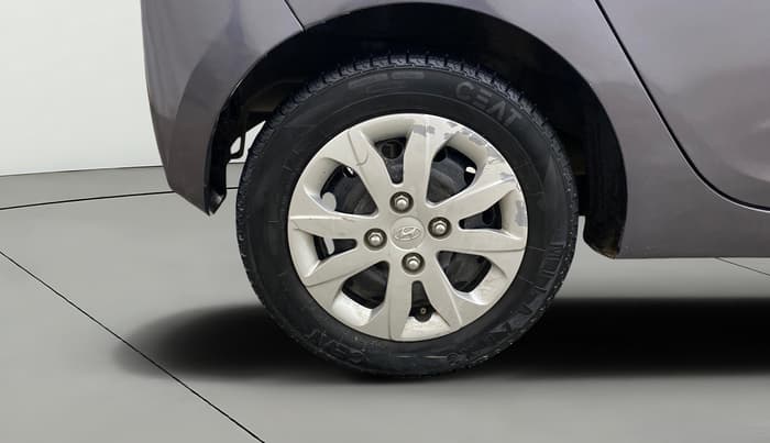 2018 Hyundai Eon MAGNA +, Petrol, Manual, 66,201 km, Right Rear Wheel