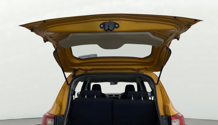 2019 Renault TRIBER RXT, CNG, Manual, 61,119 km, Boot Door Open