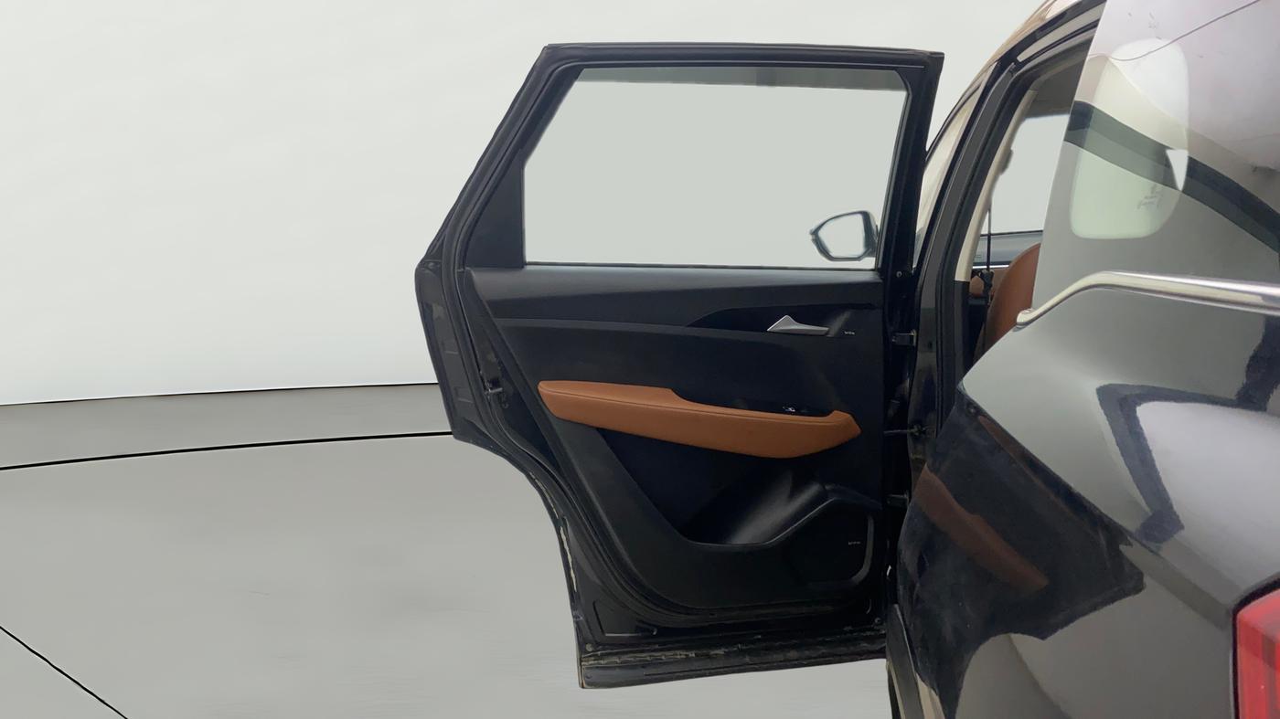 2022 MG HECTOR PLUS SHARP 1.5 PETROL TURBO CVT 6-STR, Petrol, Automatic, 56,089 km, LHS Rear Door