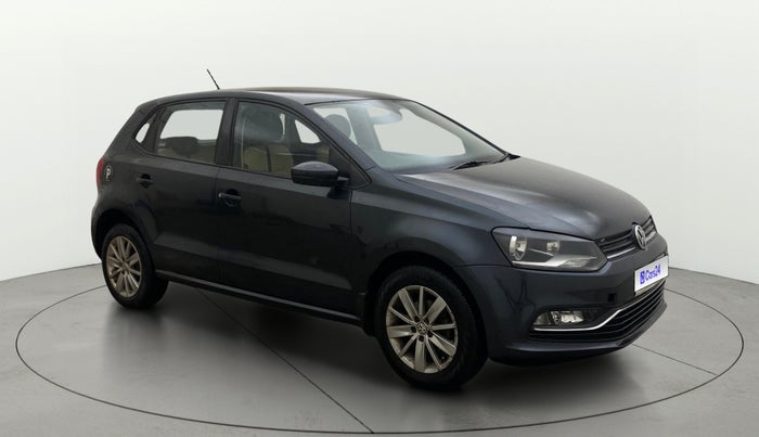 2016 Volkswagen Polo HIGHLINE1.2L, Petrol, Manual, 73,293 km, Right Front Diagonal