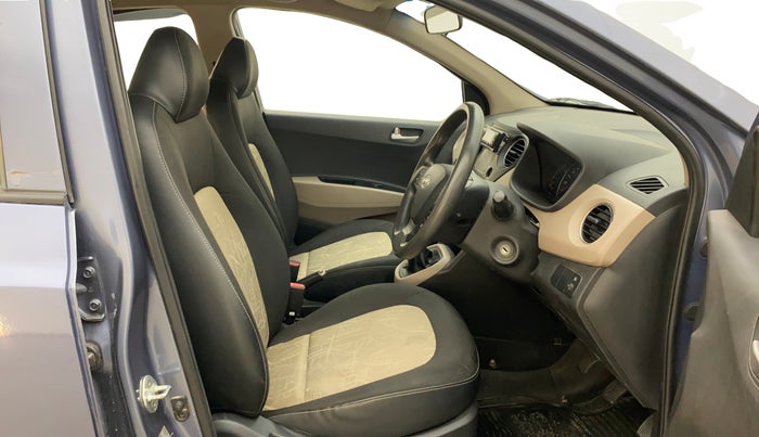 2015 Hyundai Grand i10 SPORTZ 1.2 KAPPA VTVT, Petrol, Manual, 77,879 km, Right Side Front Door Cabin