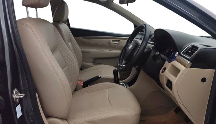 2022 Maruti Ciaz ZETA 1.5 SHVS MT PETROL, Petrol, Manual, 41,768 km, Right Side Front Door Cabin