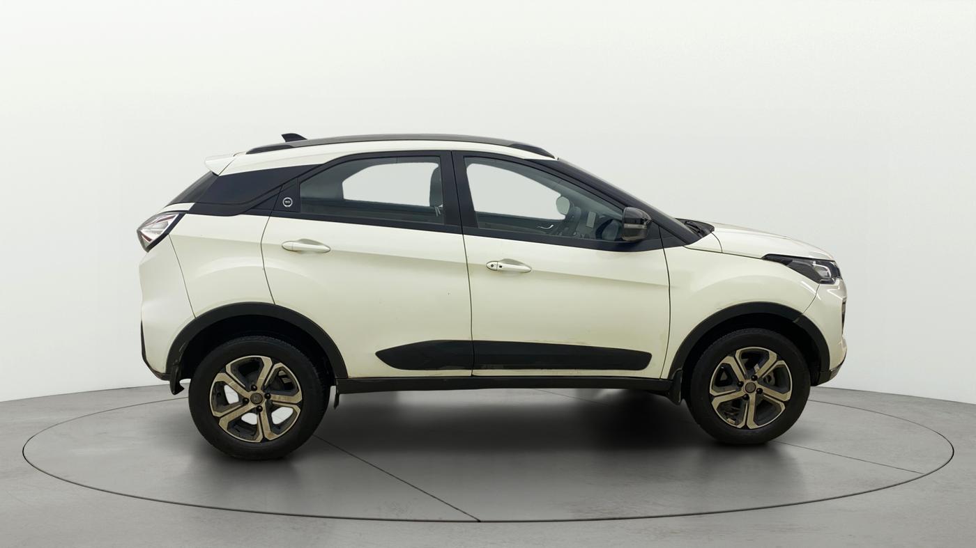 2023 Tata NEXON XZA PLUS PETROL, Petrol, Automatic, 36,172 km, Right Side View