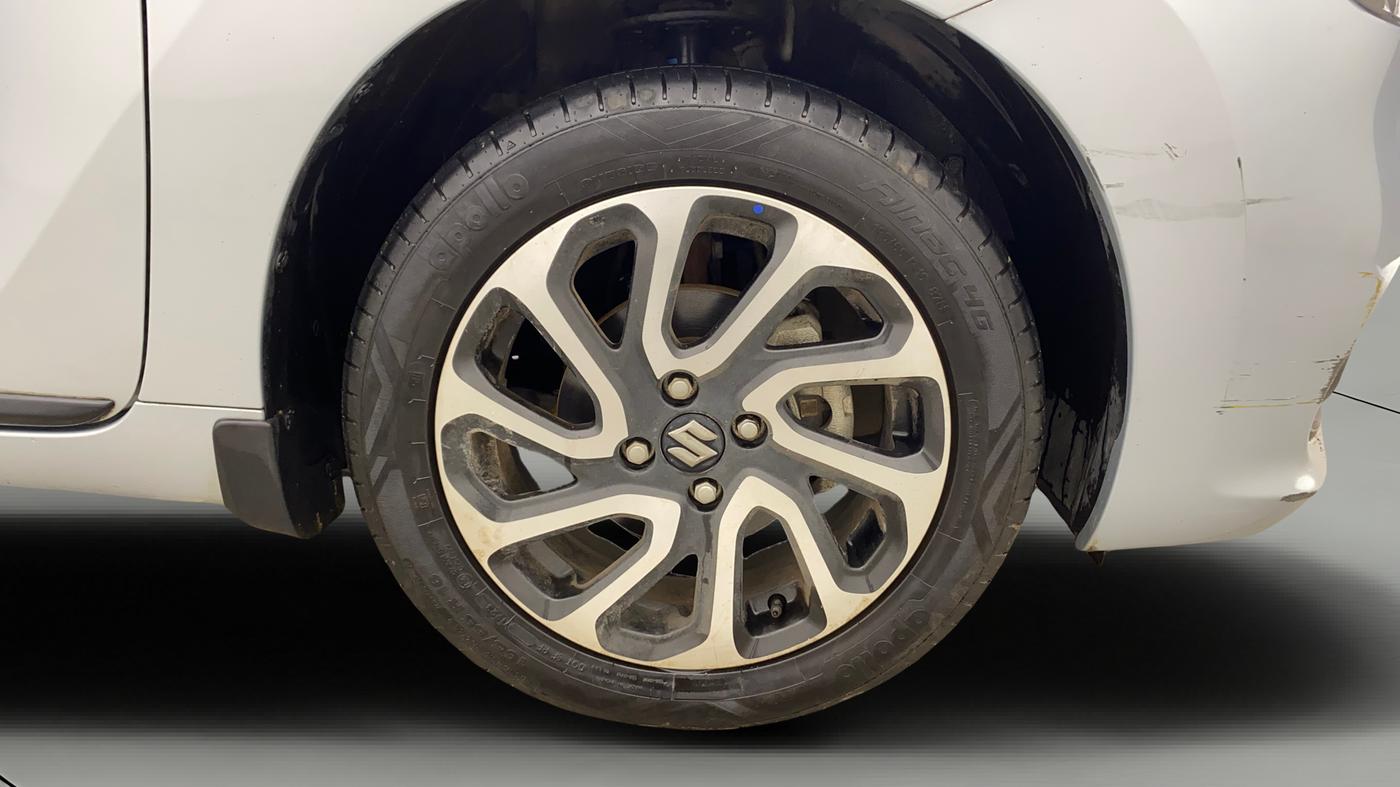 2023 Maruti Baleno ALPHA 1.2 AGS, Petrol, Automatic, 13,394 km, Right Front Wheel